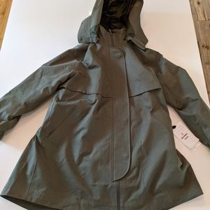Lululemon Rain Shaker Trench Size 10